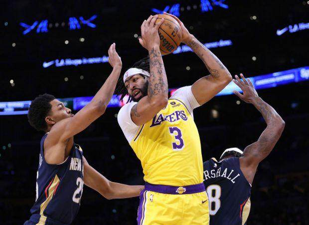 球探体育-赛季至今唯一2+抢断2+盖帽 浓眉本赛季要冲击DPOY